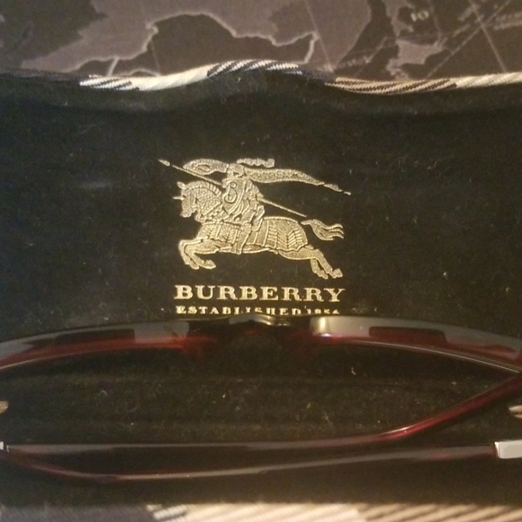 Burberry Women's Glasses + Nova Check Plaid Case - Picture 8 of 8